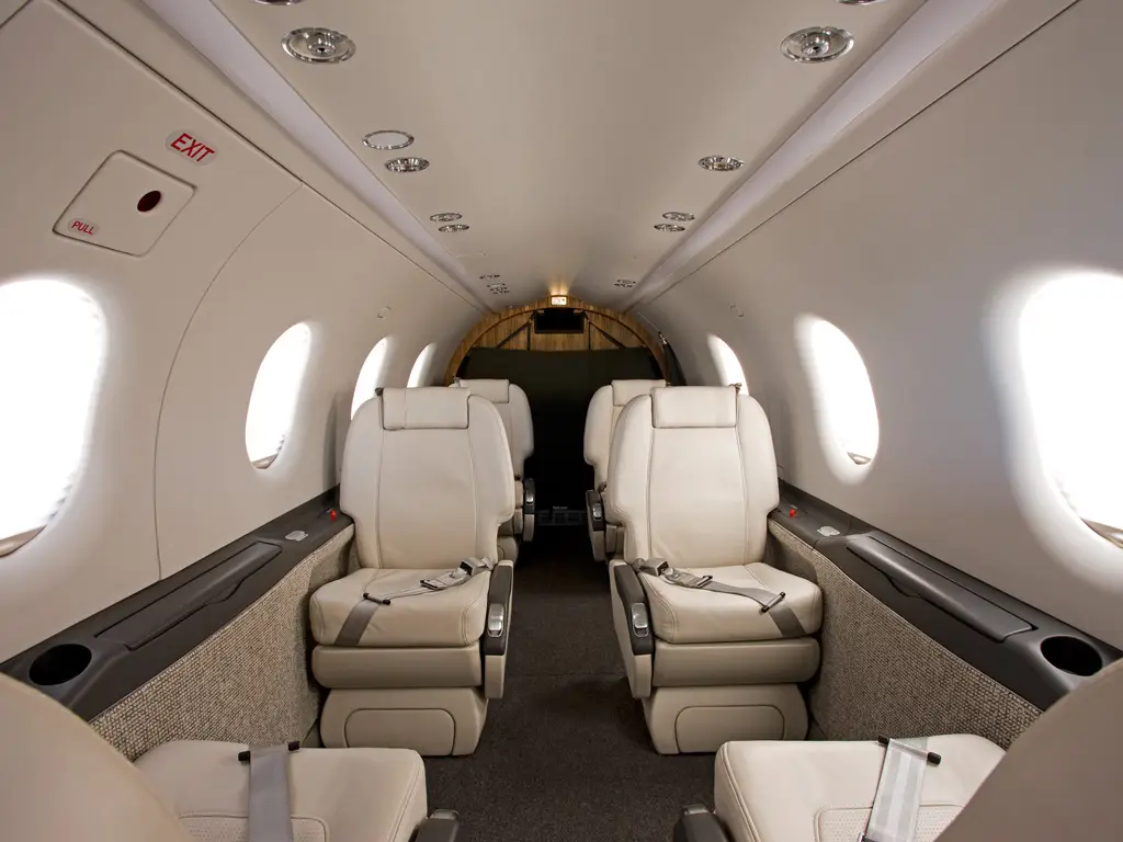 Pilatus PC-12/47 N292P operated by Steelman Aviation Inc (AirSmart) photo 2
