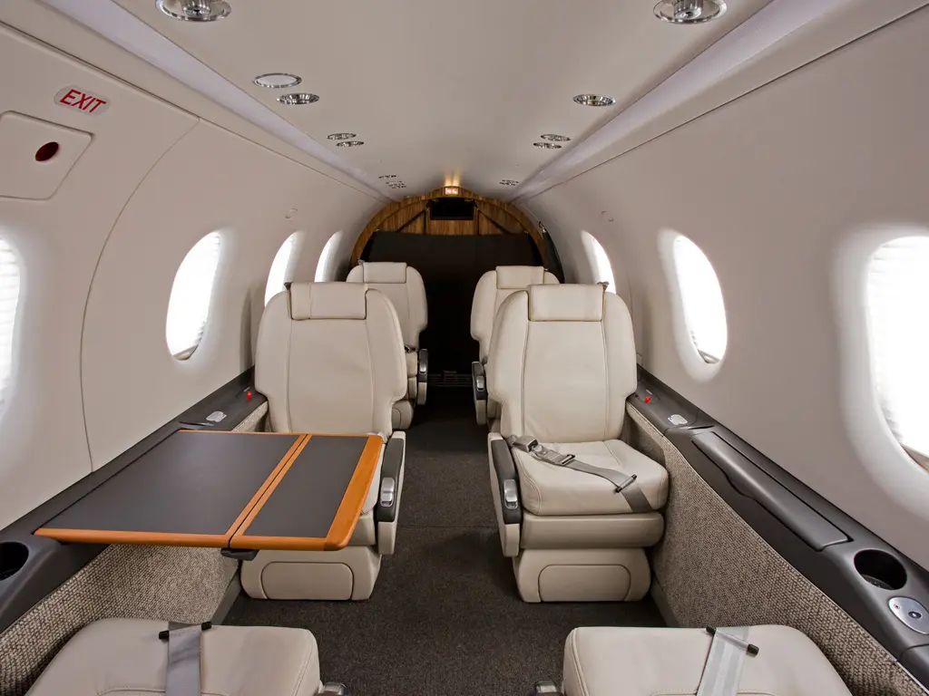 Pilatus PC-12/47 N292P operated by Steelman Aviation Inc (AirSmart) photo 3