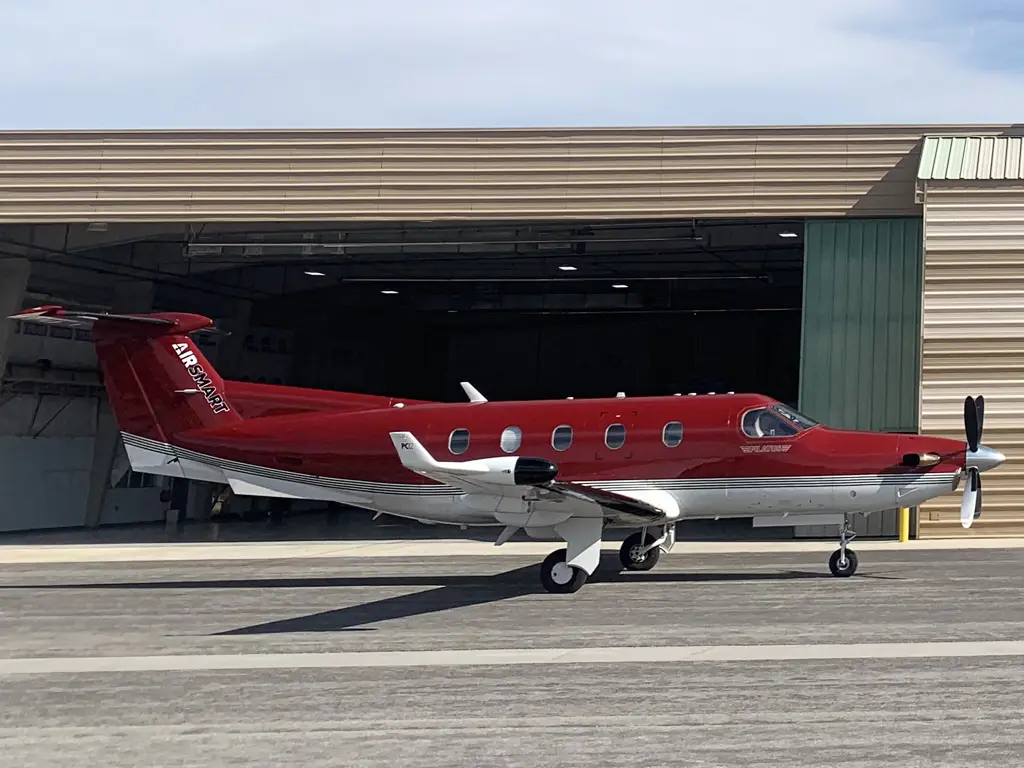 Pilatus PC-12/47 N292P operated by Steelman Aviation Inc (AirSmart) photo 4