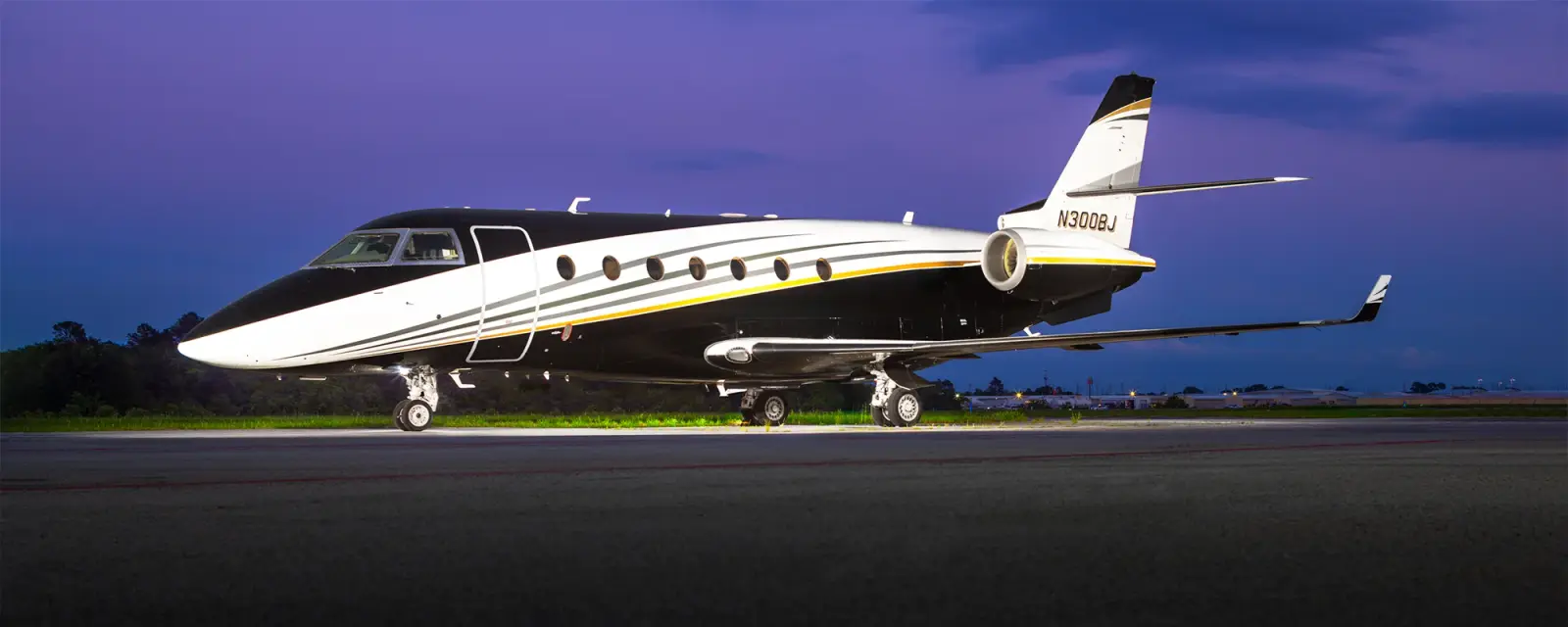 Gulfstream G200 N300BJ