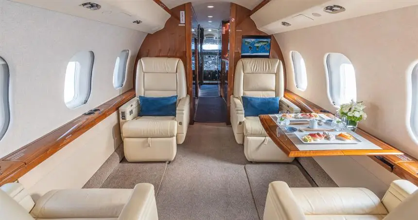 Bombardier Global Express XRS N300SC operated by Planet 9 Private Air ("P9PA"), KBUR photo 2