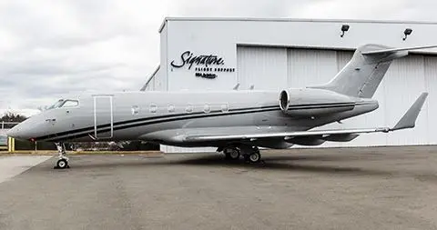 Bombardier Challenger 300 N302LT