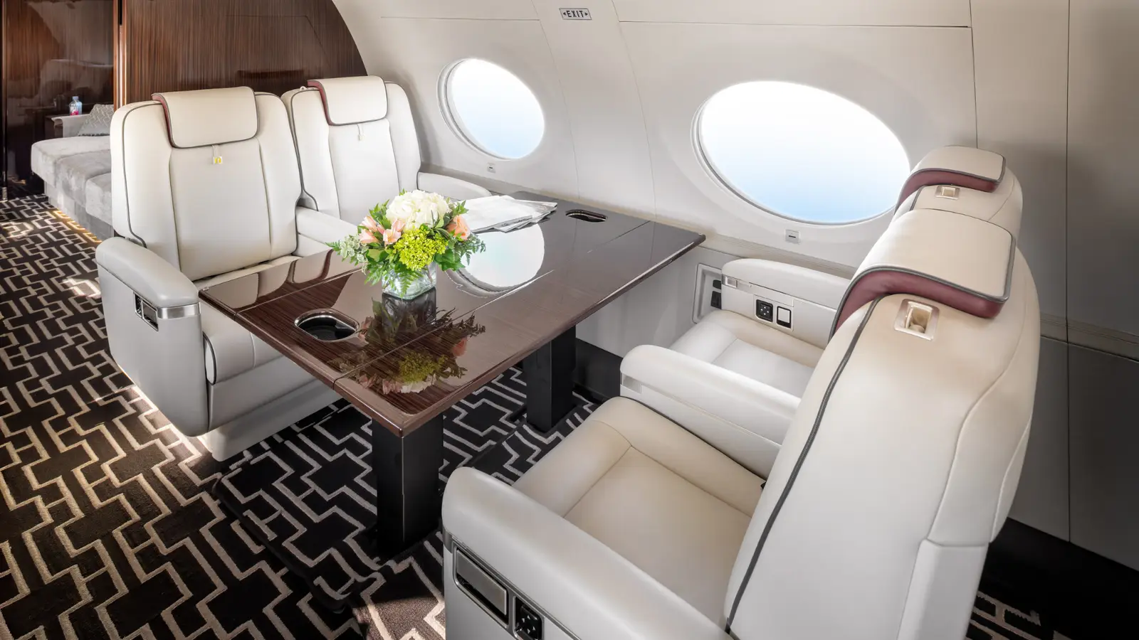 Gulfstream G650ER N302TR operated by Phenix Jet photo 6