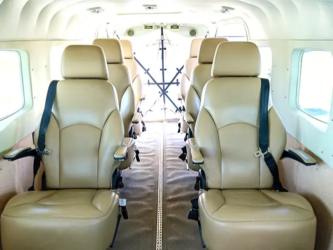 Cessna 208B Grand Caravan EX N305NC operated by Accent Airways LLC photo 2