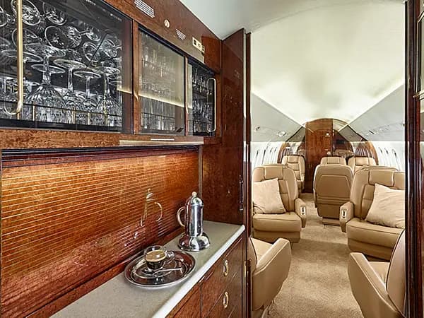 Dassault Falcon 2000 N307MD operated by Jet Linx Aviation, LLC photo 6
