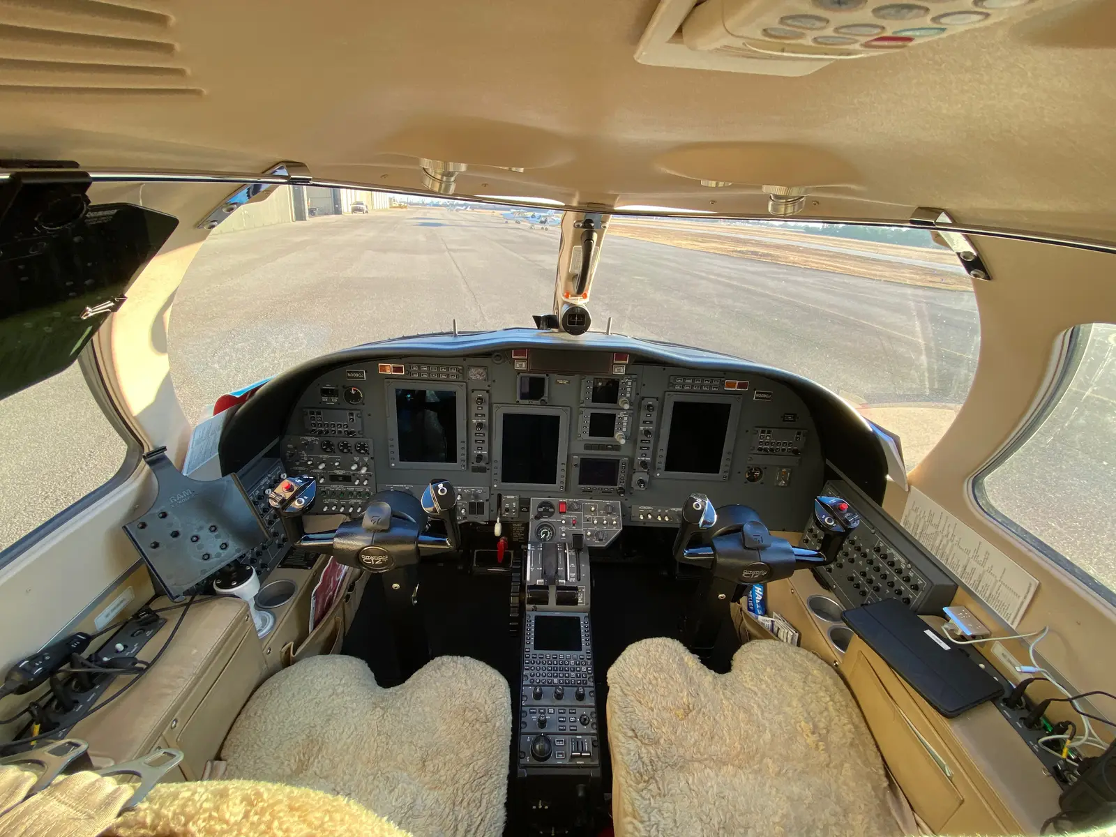 Cessna Citation CJ2+ N309CJ operated by Paradigm Jet Management photo 3