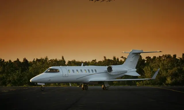 Bombardier Learjet 45 N30AX
