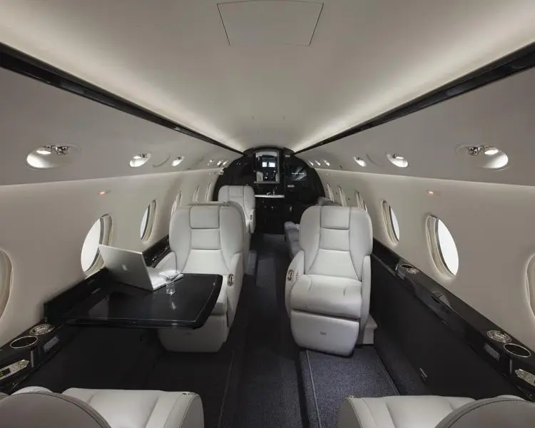 Gulfstream G200 N30MZ operated by Aircraft Services Group, Inc. photo 3