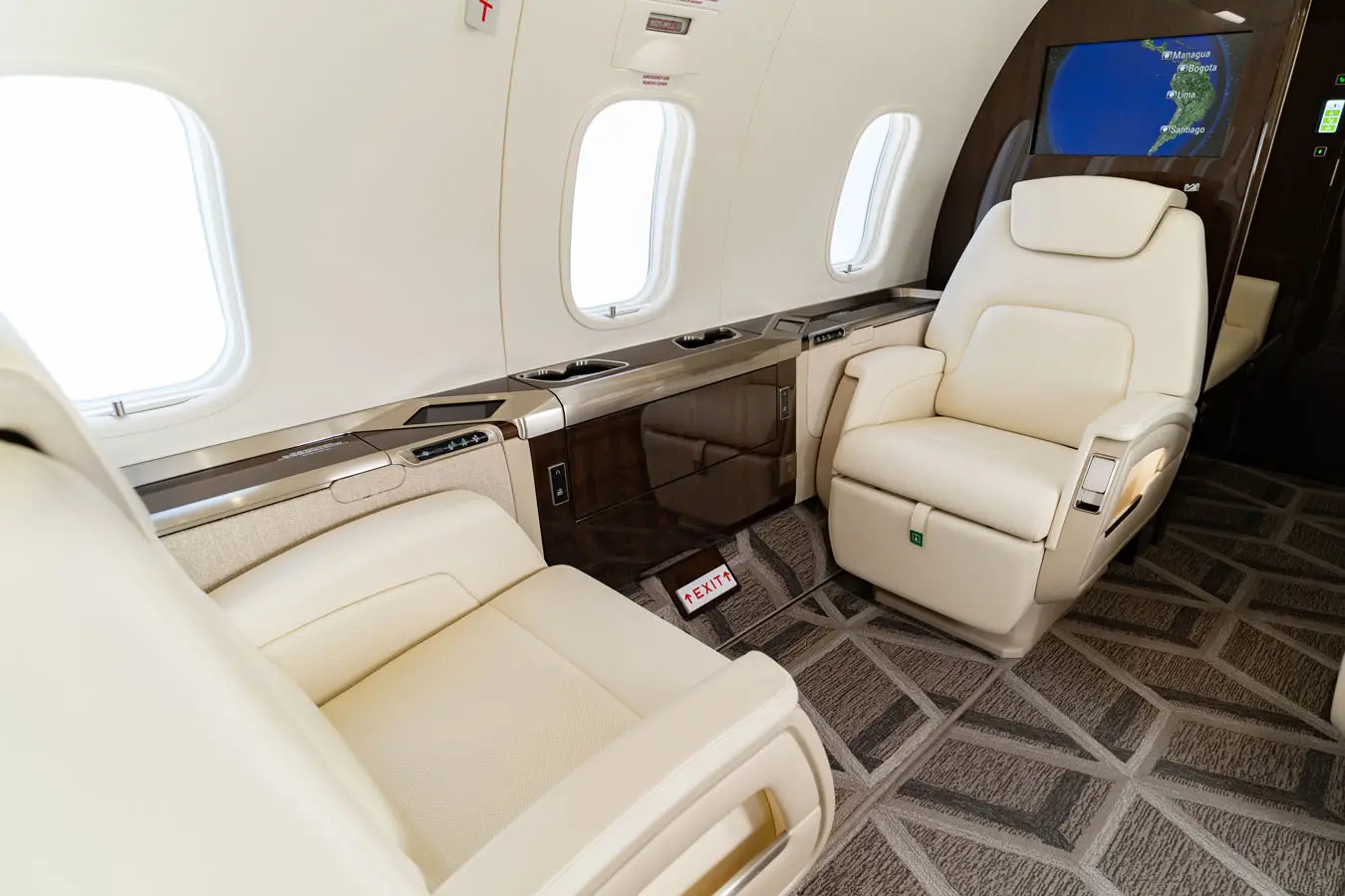 Bombardier Challenger 350 N312EA operated by Jet Edge International photo 6