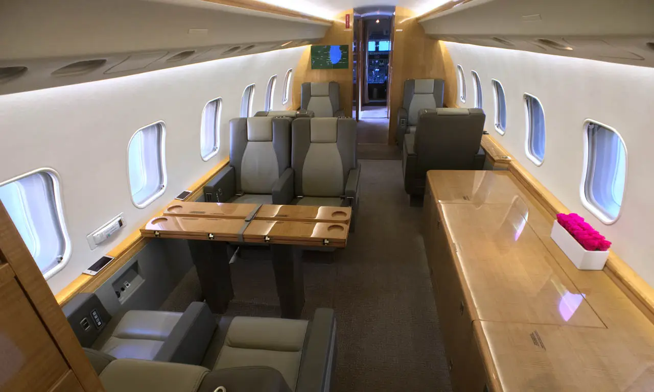 Bombardier Global Express N313BK operated by Wingtip Aviation photo 3