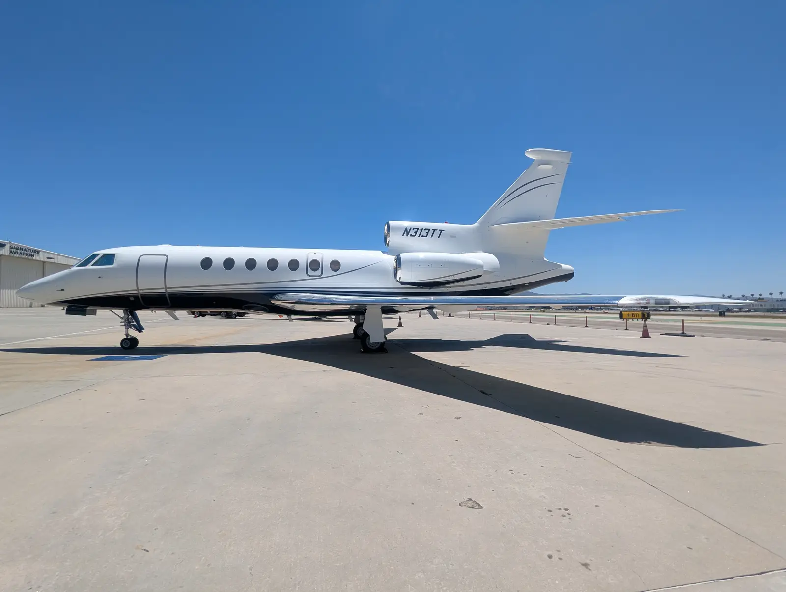 Dassault Falcon 50EX N313TT operated by Dreamline Aviation, LLC, exterior