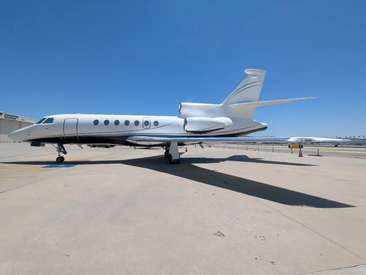 Dassault Falcon 50EX N313TT operated by Dreamline Aviation, LLC photo 2