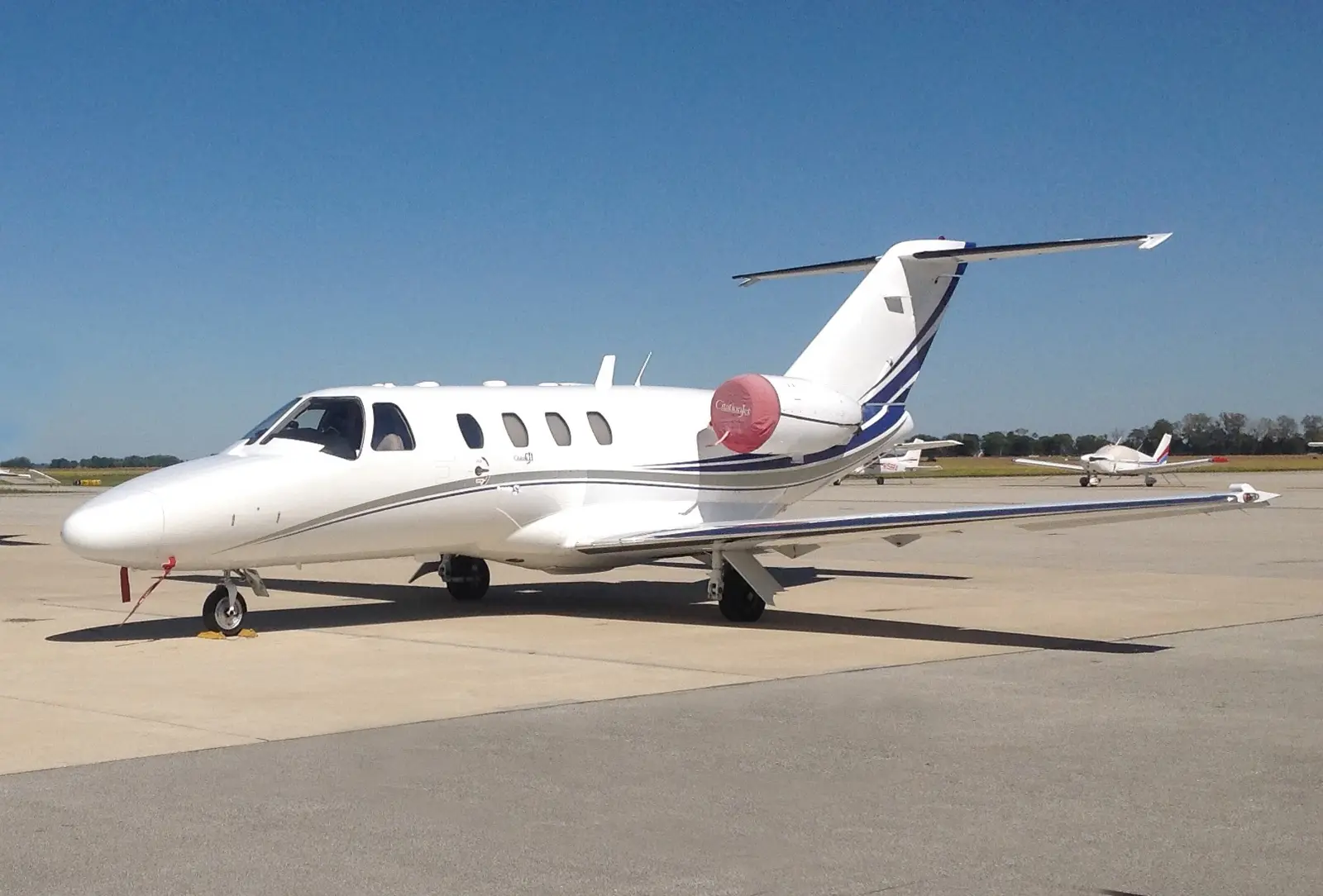 Cessna Citation CJ1 N315HC operated by Wisconsin Aviation, Inc., KUNU photo 3