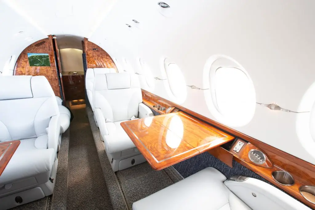 Beechcraft Hawker 800XP N315RC operated by N-Jet photo 4