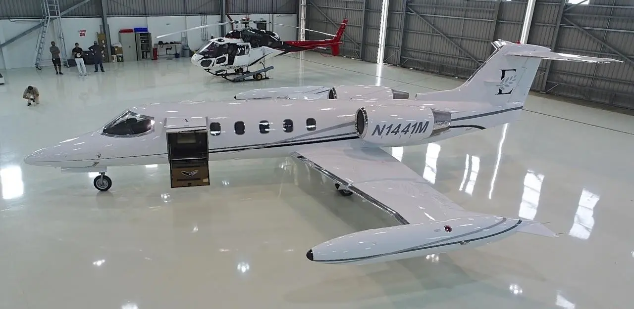 Bombardier Learjet 35A N31RA operated by Royal Air Freight, Inc, KPTK photo 3