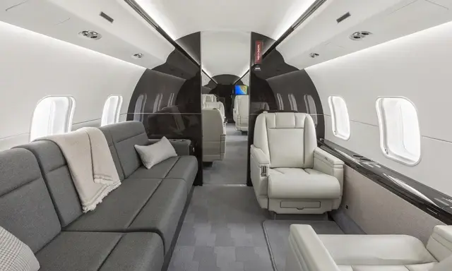Bombardier Global Express N320GX operated by Sun Air Jets photo 3