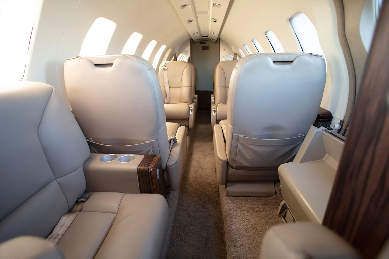 Cessna Citation CJ2+ N325AT operated by BTR Air Charter photo 5