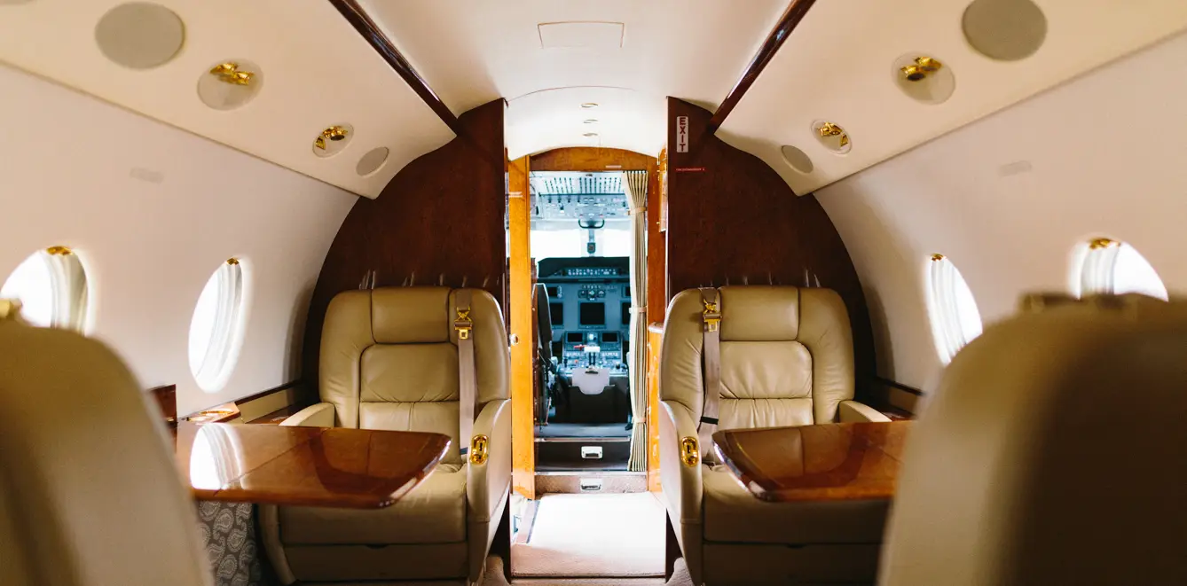 Gulfstream G200 N330AP operated by Aircraft Services Group, Inc. photo 5