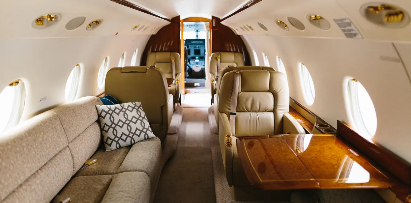Gulfstream G200 N330AP operated by Aircraft Services Group, Inc. photo 6