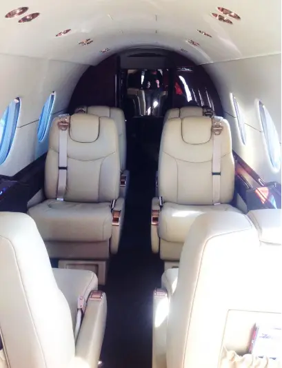 Beechcraft Hawker 400XP N330R operated by Don Davis Aviation, KEHR photo 3
