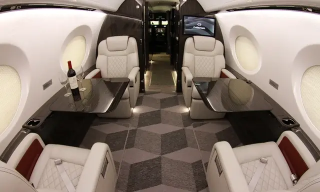 Gulfstream GVII-G600 N332DX operated by Solairus Aviation photo 4