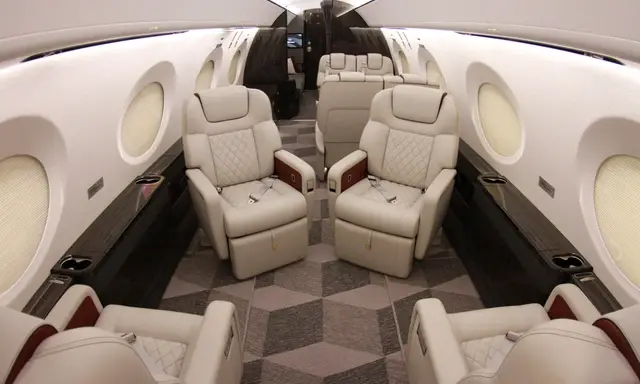 Gulfstream GVII-G600 N332DX operated by Solairus Aviation photo 5