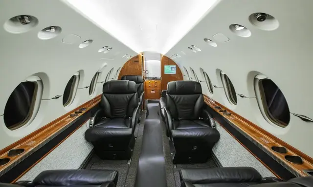 Beechcraft Hawker 850XP N334US operated by SpiritJets, LLC photo 5