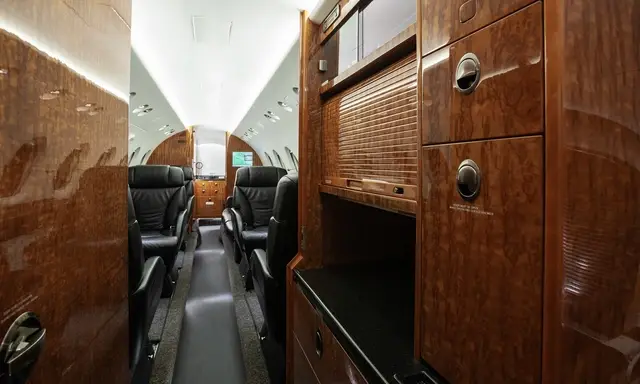 Beechcraft Hawker 850XP N334US operated by SpiritJets, LLC photo 6