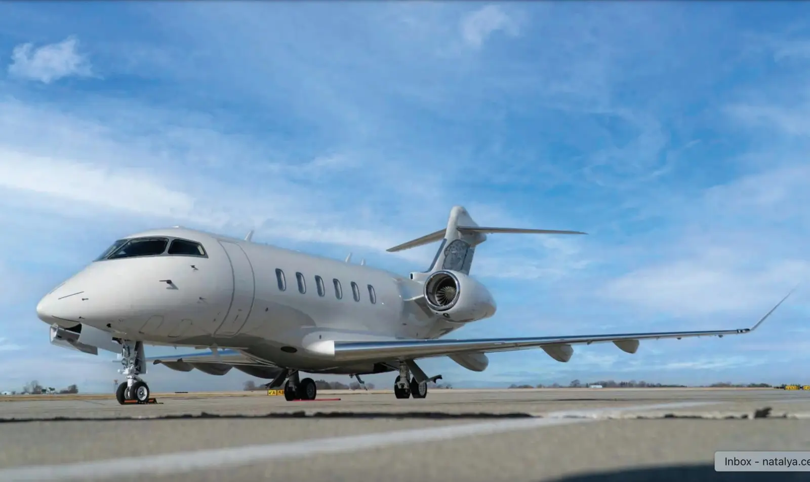 Bombardier Challenger 3500 N335FG operated by The Flightstar Corporation photo 2