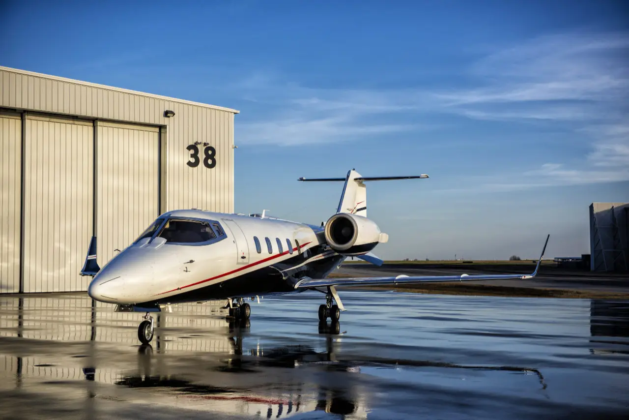 Bombardier Learjet 60 N33WL operated by Omni Air Transport photo 2