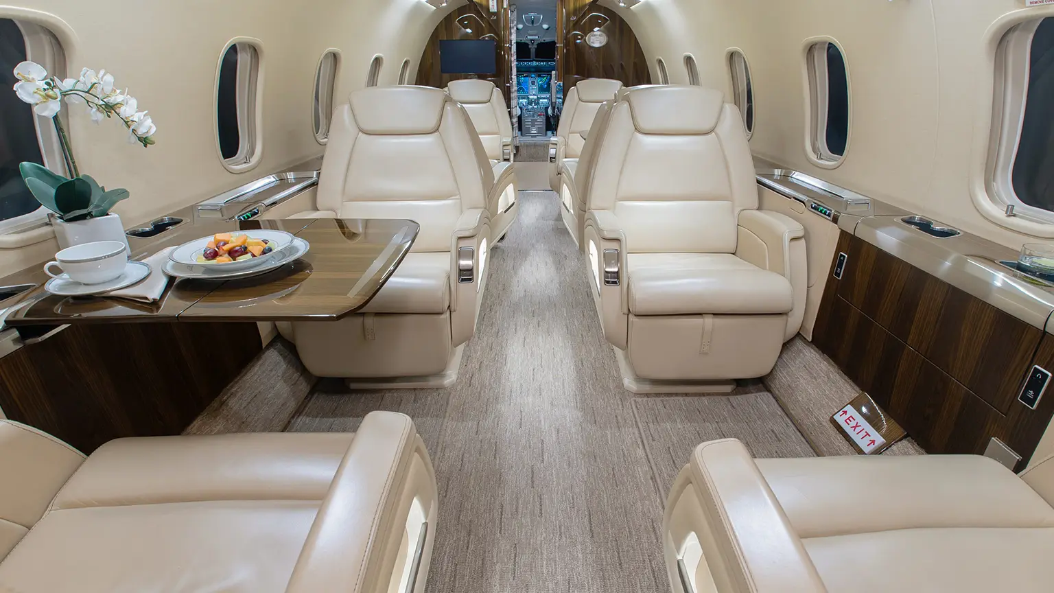 Bombardier Challenger 350 N343JE operated by Jet Edge International photo 2
