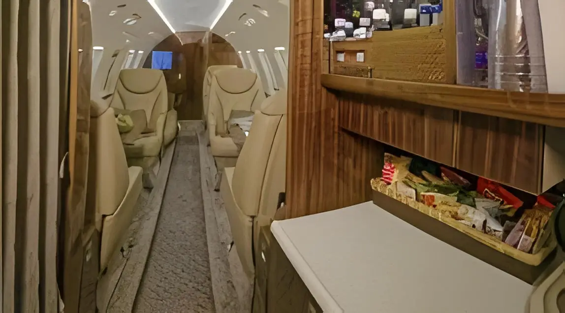 Beechcraft Hawker 800XP N343SC operated by MTJ Aviation, LLC photo 5