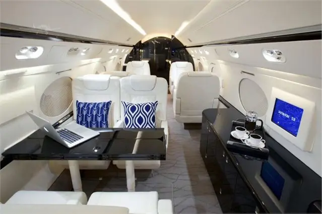 Gulfstream IV-SP N348DJ operated by Lyon Aviation, Inc. photo 2