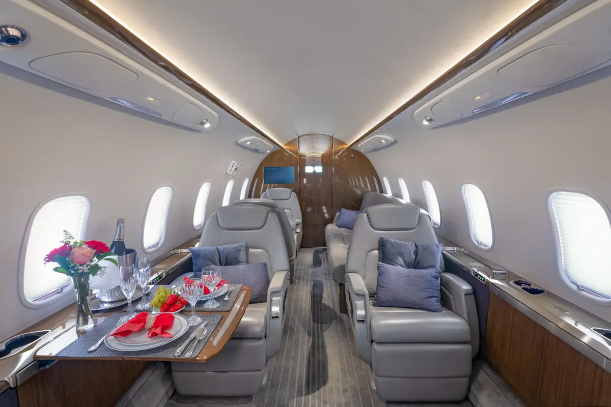 Bombardier Challenger 350 N350HJ operated by Hop-A-Jet WorldWide Jet Charter photo 5