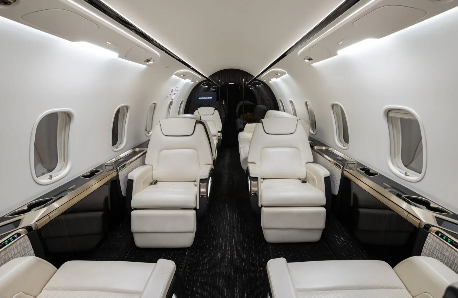 Bombardier Challenger 350 N350LY operated by SpiritJets, LLC photo 2