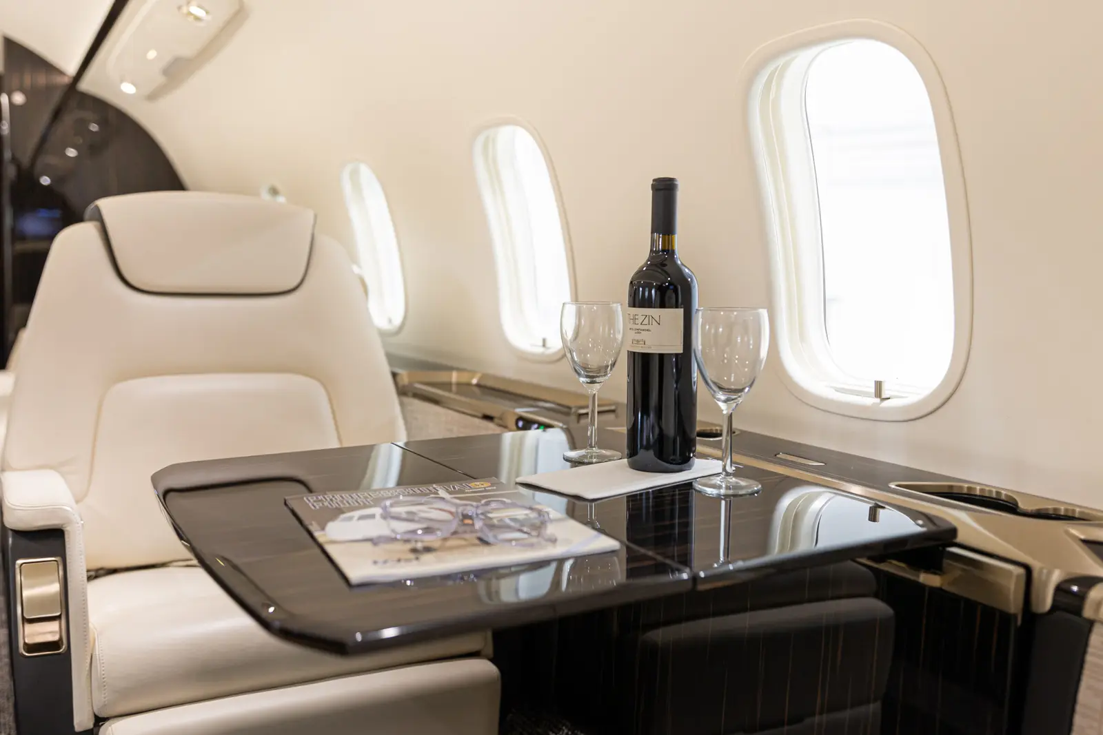 Bombardier Challenger 350 N350NP operated by N-Jet, KPWK, exterior