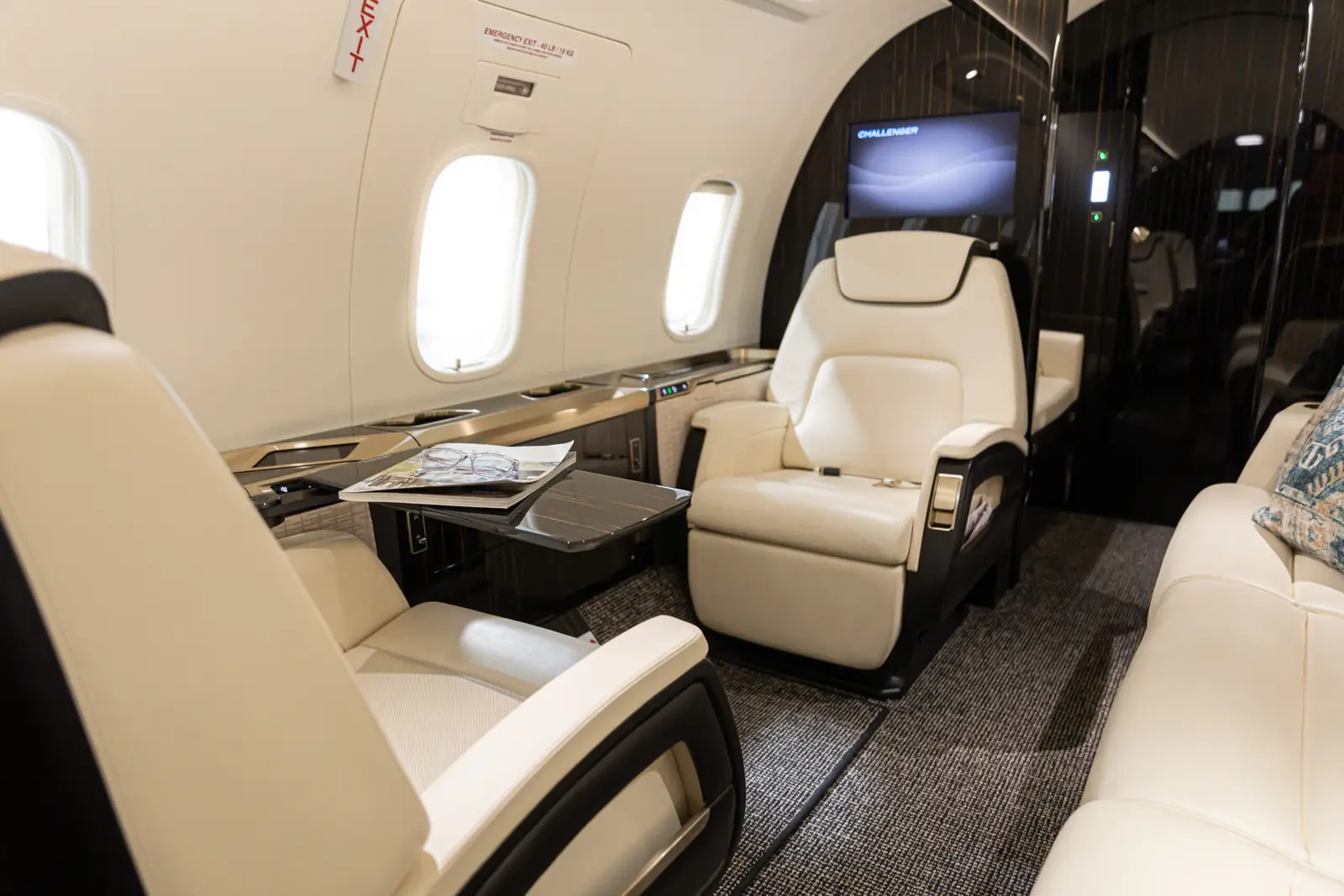 Bombardier Challenger 350 N350NP operated by N-Jet, KPWK photo 2