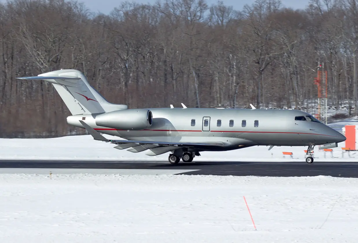Bombardier Challenger 350 N350VJ operated by Jet Edge International photo 4
