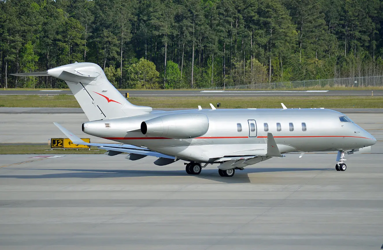 Bombardier Challenger 350 N351VJ operated by Jet Edge International photo 4