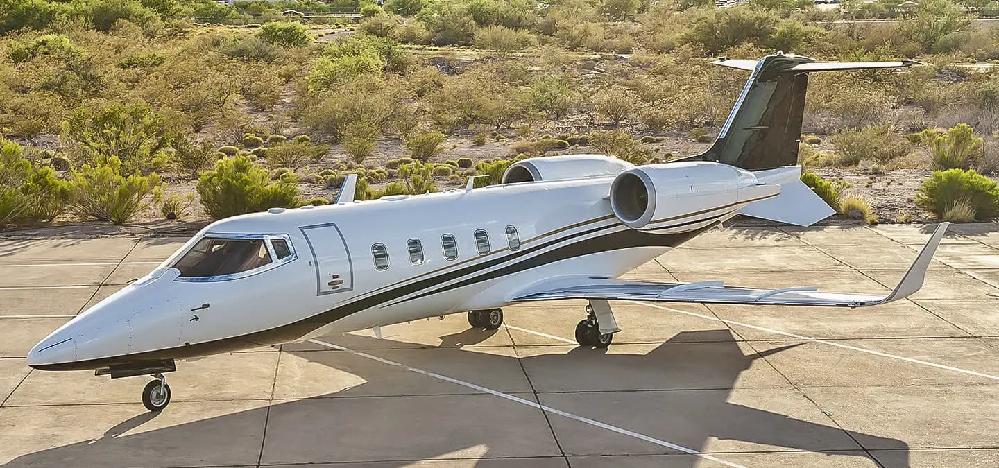 Bombardier Learjet 60XR N358JA operated by Hop-A-Jet WorldWide Jet Charter photo 4