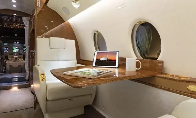 Gulfstream G200 N358TD operated by Solairus Aviation photo 2