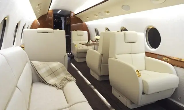 Gulfstream G200 N358TD operated by Solairus Aviation photo 4