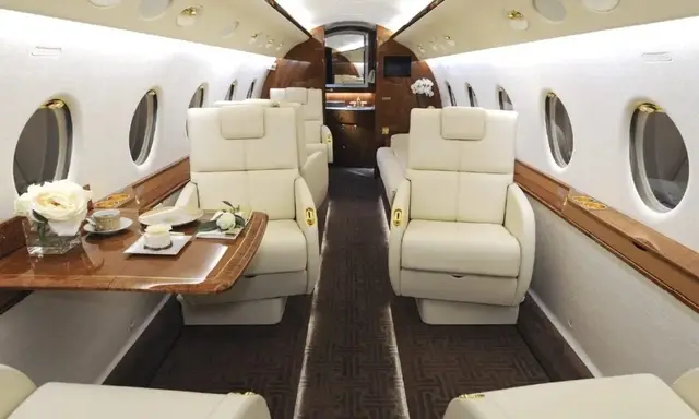 Gulfstream G200 N358TD operated by Solairus Aviation photo 5
