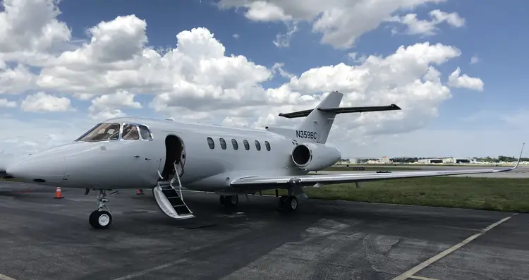 Beechcraft Hawker 850XP N359BC operated by Elite Air, Inc., KPIE, exterior
