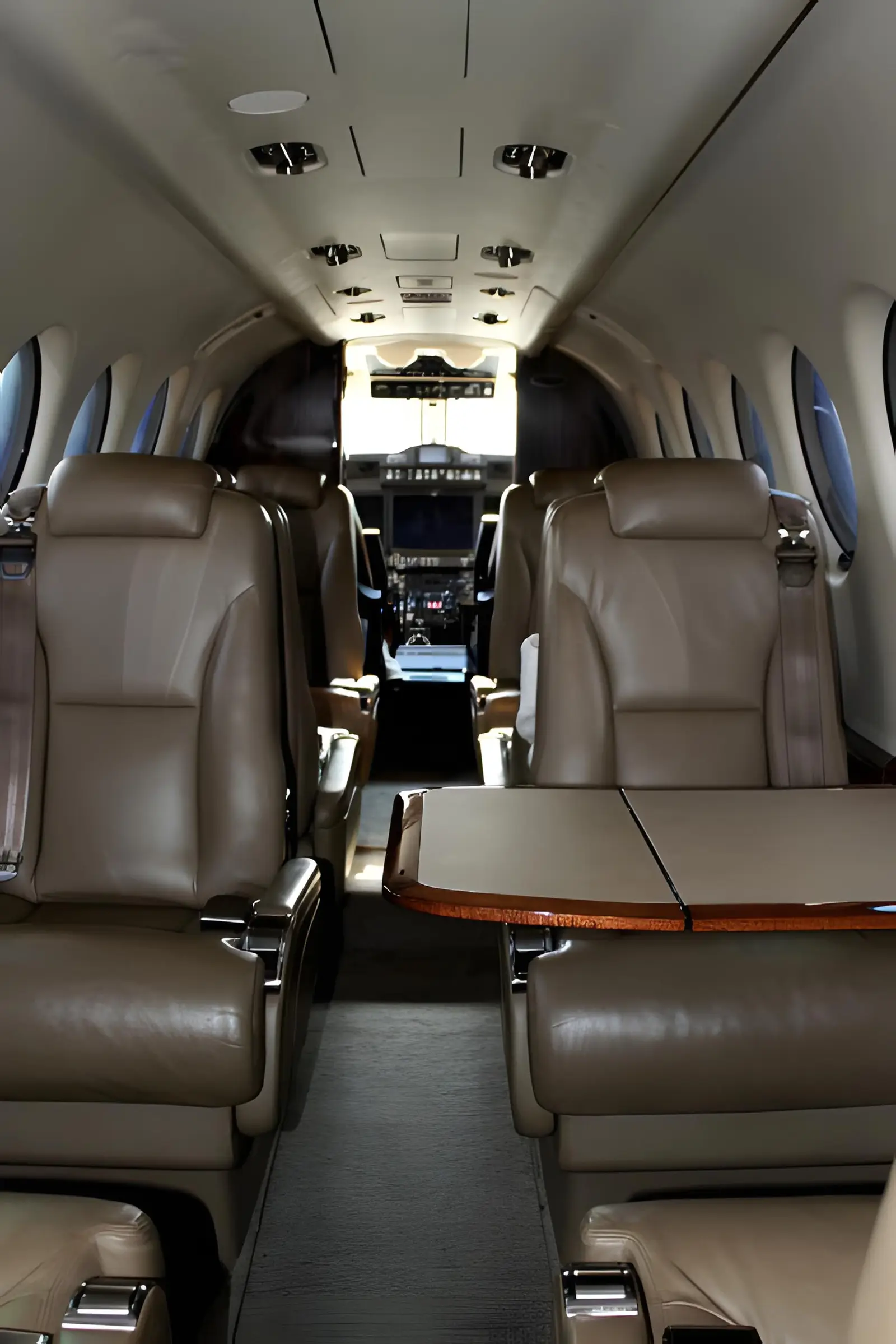 Beechcraft King Air 300 N359DG operated by Optimal Aviation Services, LLC photo 3