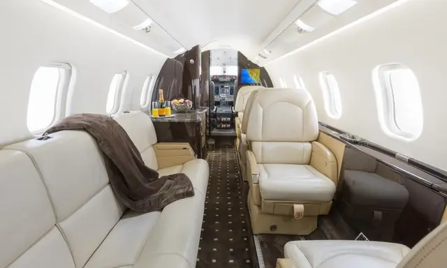 Bombardier Learjet 60XR N364AR operated by Air 7, LLC photo 3