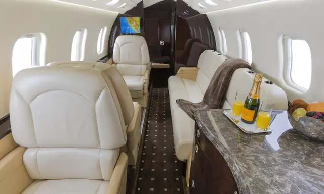 Bombardier Learjet 60XR N364AR operated by Air 7, LLC photo 5