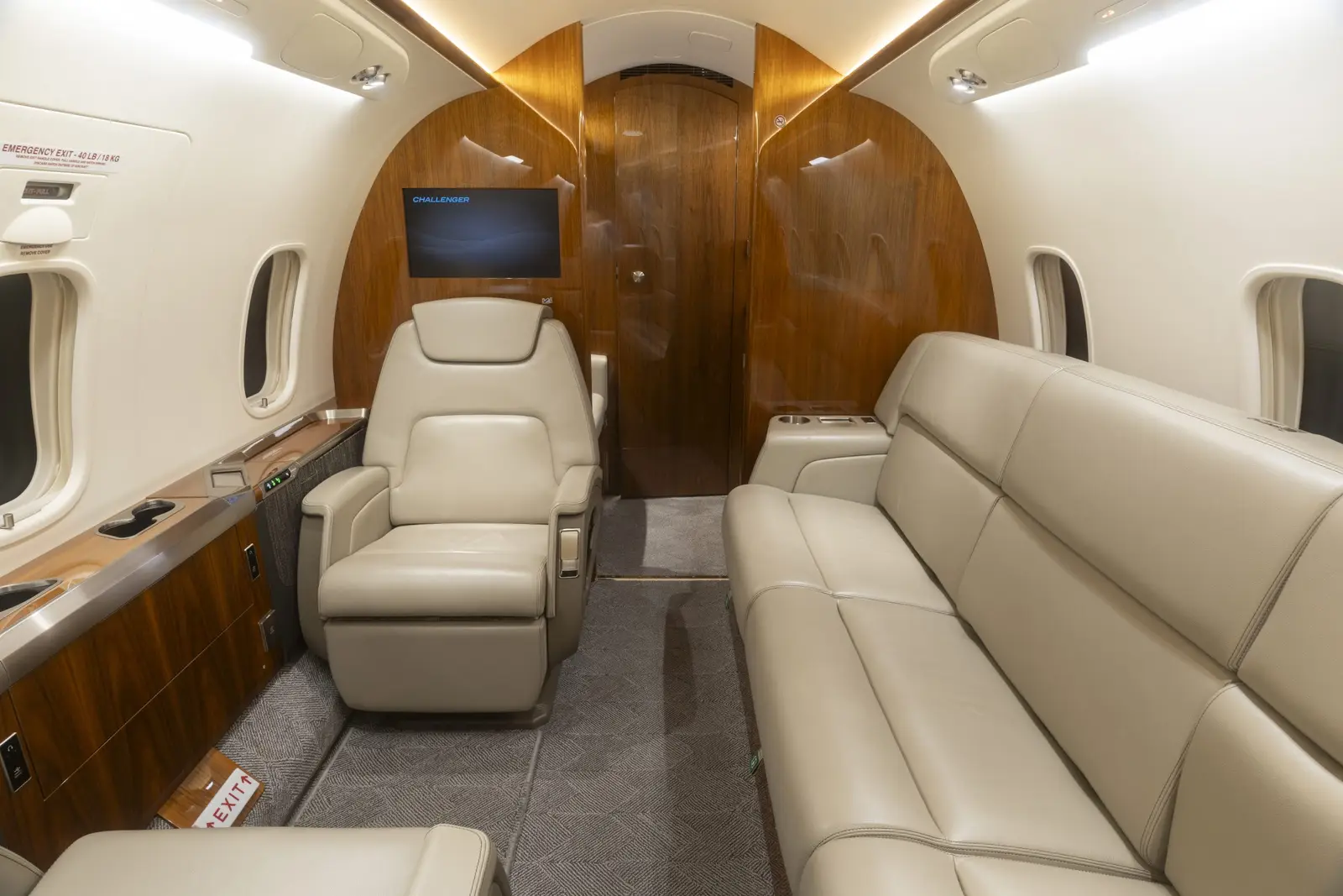 Bombardier Challenger 350 N365AV operated by PrismJet, LLC photo 6