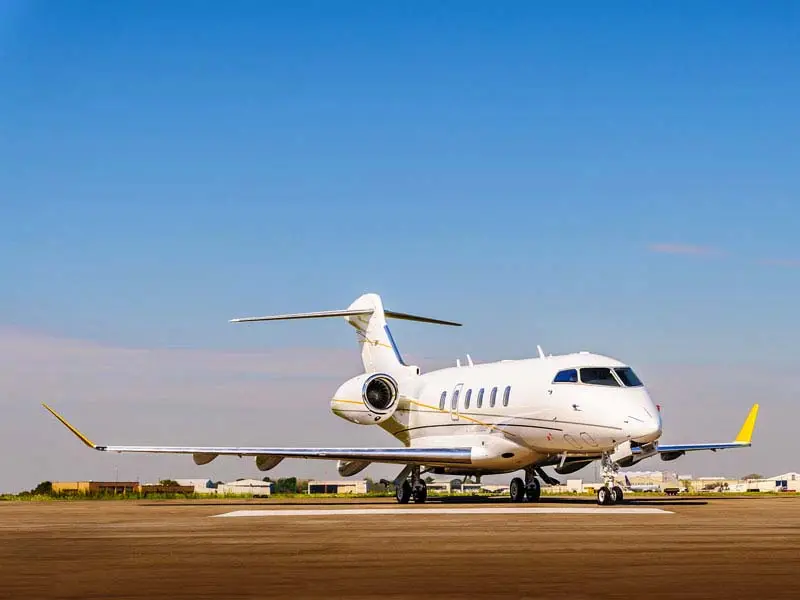 Bombardier Challenger 350 N365MC operated by Houston Jet Direct photo 4