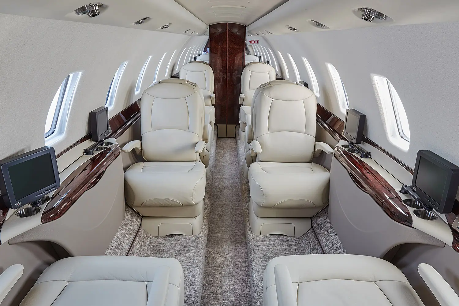 Cessna Citation Sovereign N369FG operated by Alerion Aviation photo 2